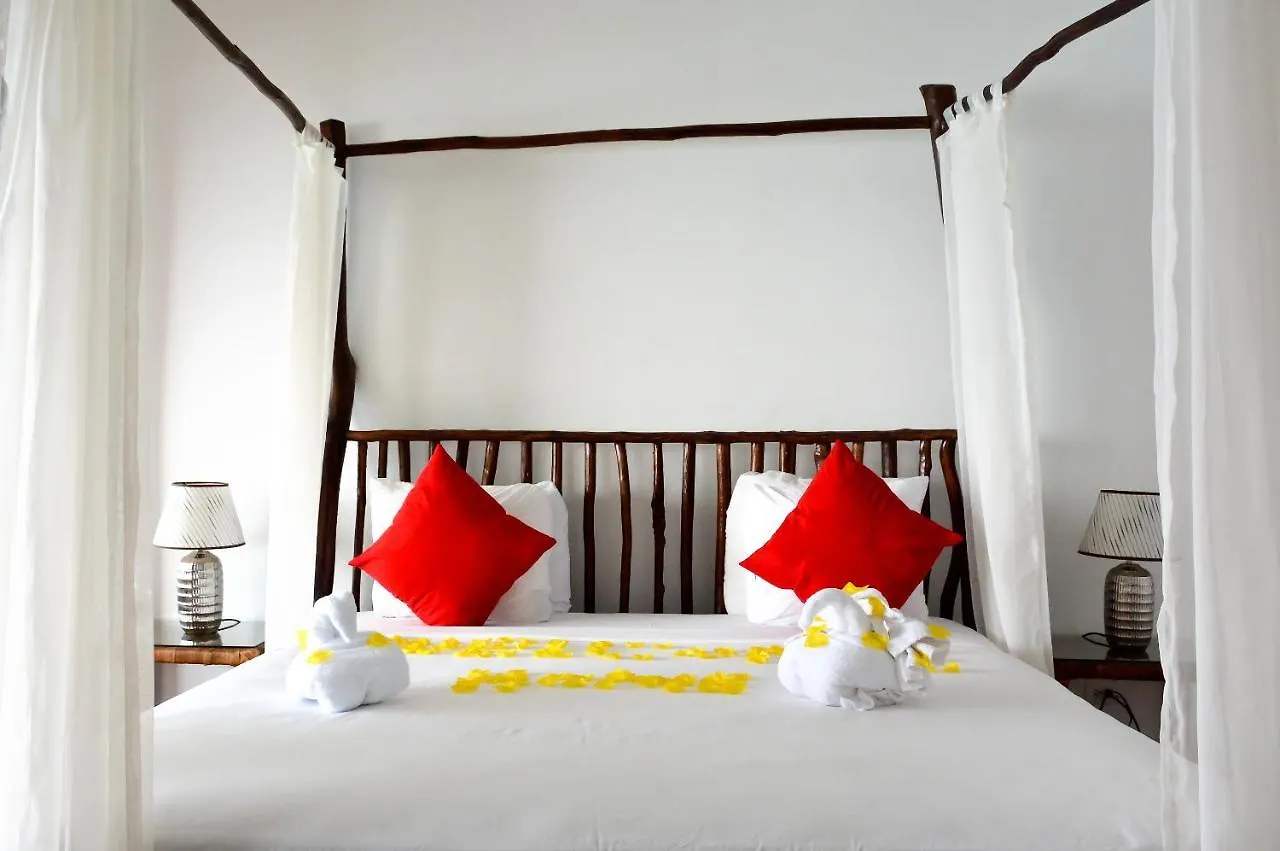 Sand And Tan Beach Hotel Ocho Rios