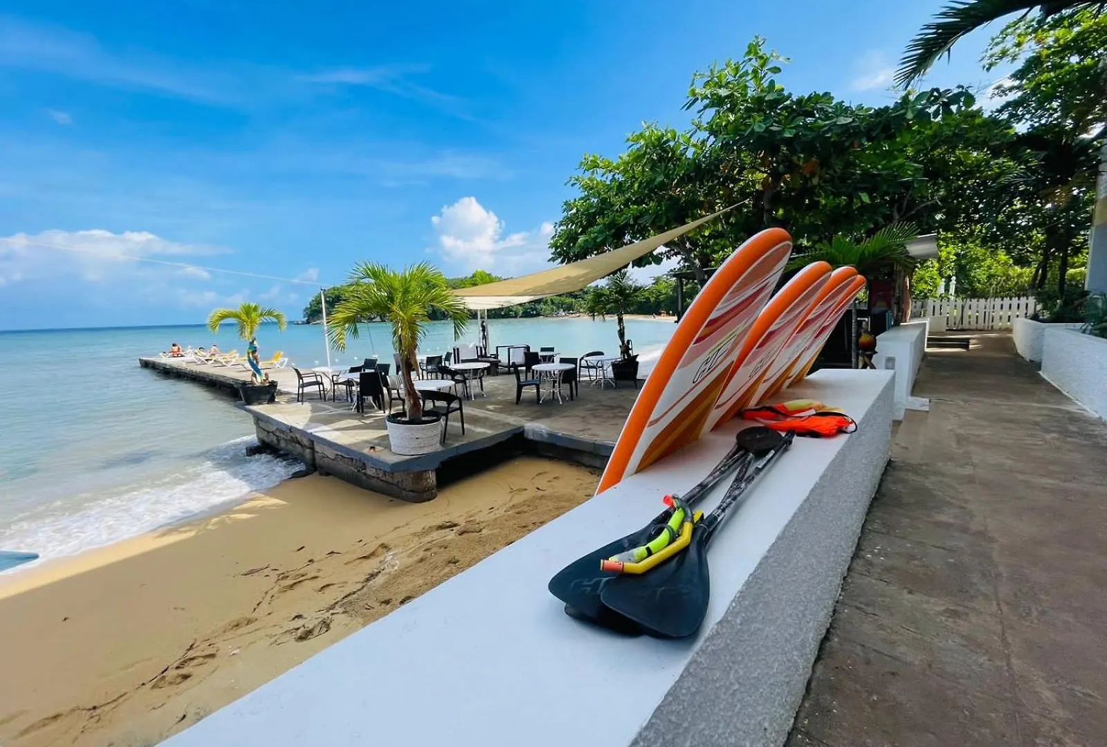 Sand And Tan Beach Hotel Ocho Rios